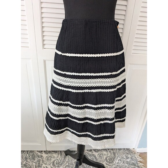 Talbots Dresses & Skirts - Talbots Skirt Women's 6 Black Cream Pleated Crochet Flare A-Line Boho Cottage